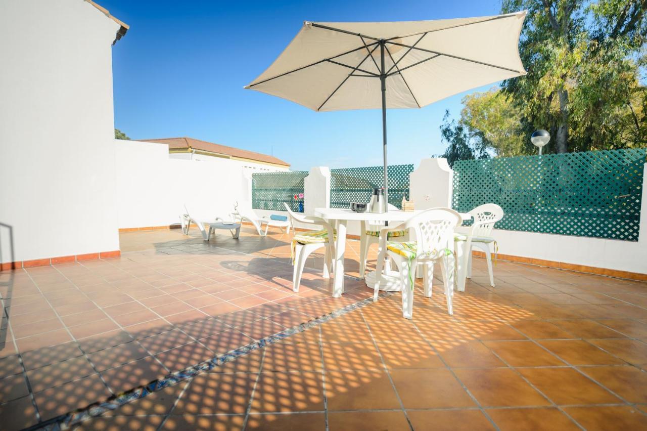 Apartamentos Rotonda Conil De La Frontera Bagian luar foto