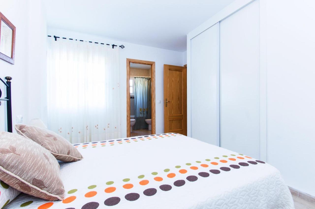 Apartamentos Rotonda Conil De La Frontera Bagian luar foto
