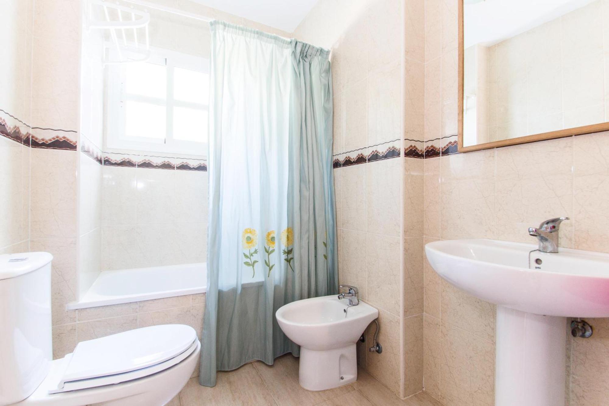 Apartamentos Rotonda Conil De La Frontera Ruang foto