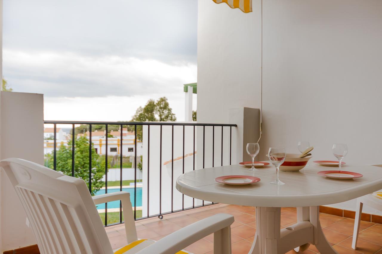 Apartamentos Rotonda Conil De La Frontera Bagian luar foto