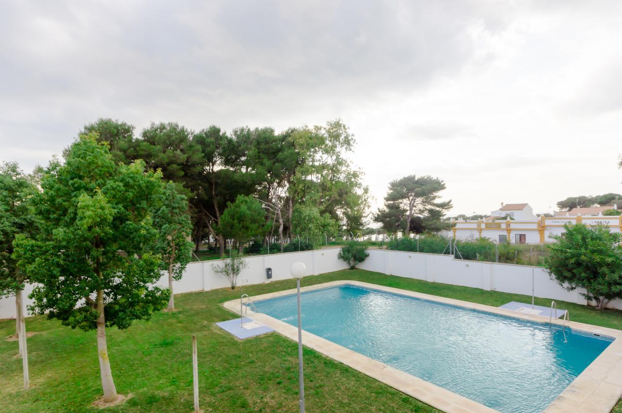 Apartamentos Rotonda Conil De La Frontera Bagian luar foto